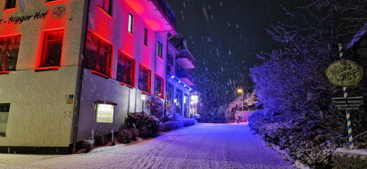 Hotel Bigger Hof - Wirtshaus Platzhirsch Am Jahnplatz Olsberg Exterior foto